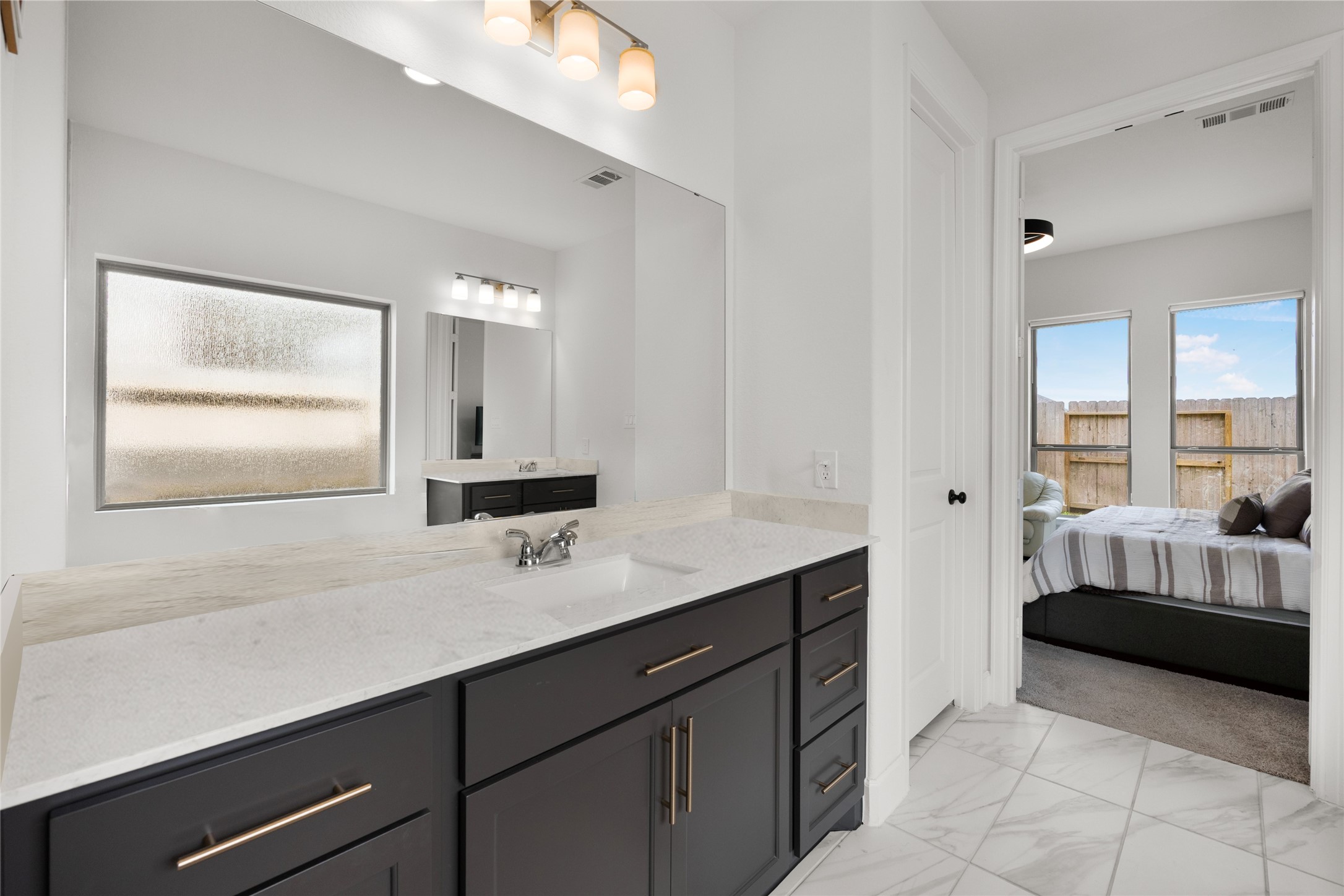31243 Riley Hts Drive Fulshear, TX 77441 - Photo 25 of 28 Primary bathroom