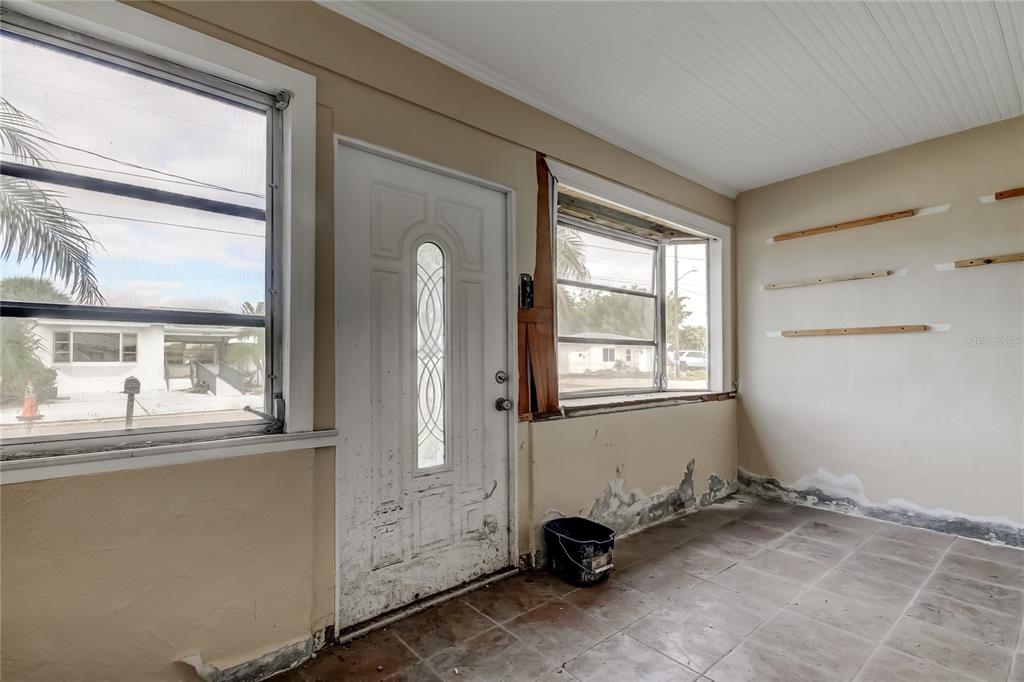 245 145th Avenue Madeira Beach, FL 33708 - Photo 33 of 37 a view of a room with a window