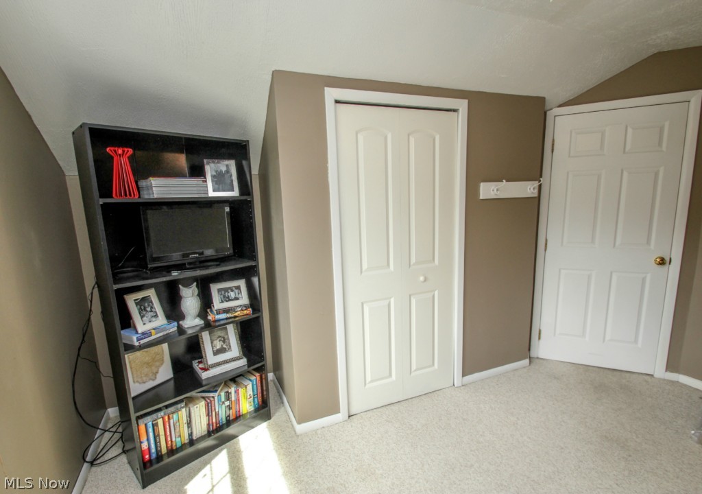 6411 Chestnut Road Independence, OH 44131 - Photo 19 of 25 Bedroom 2