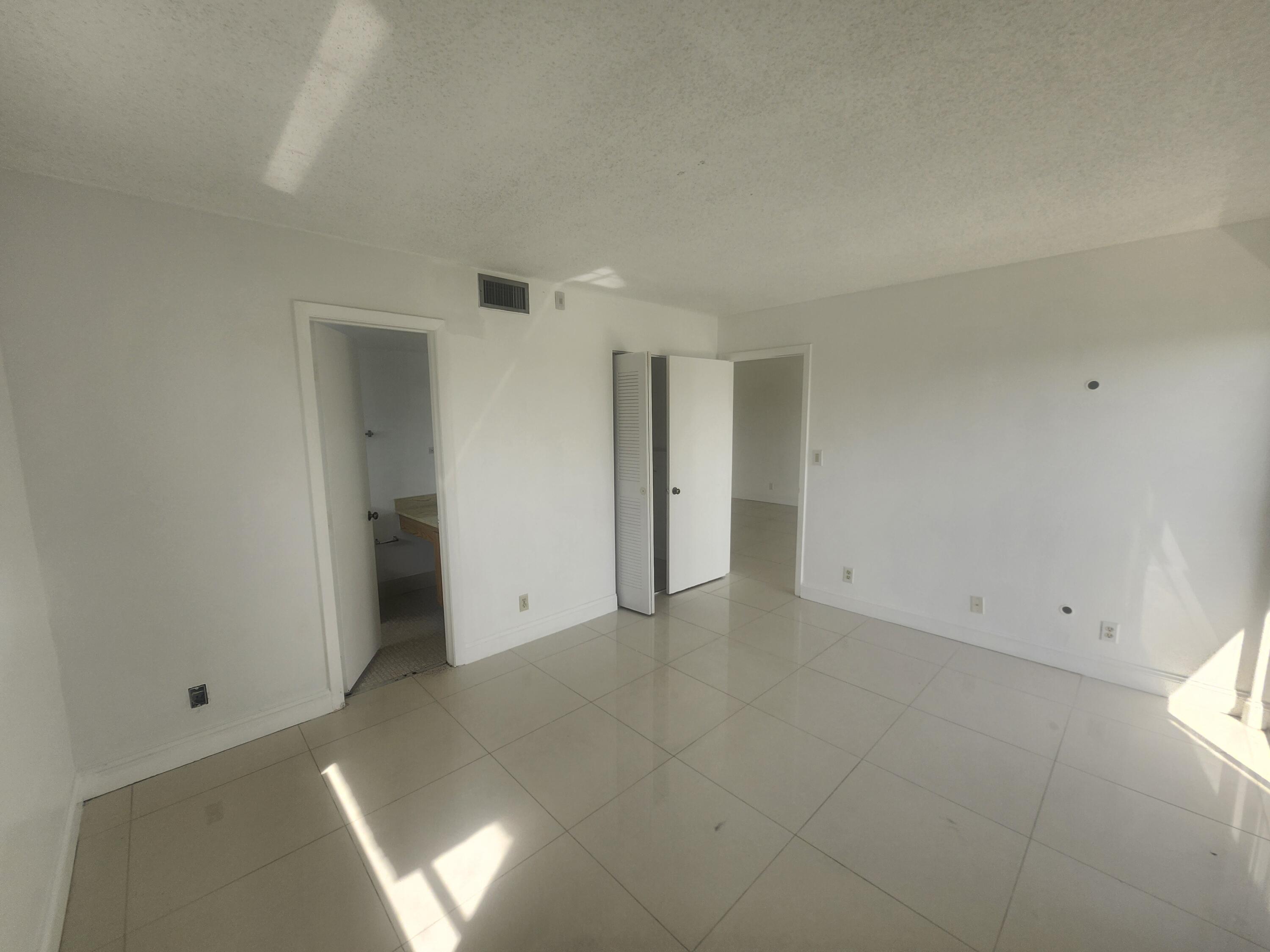 8600 North Sherman Circle, Unit 408 Miramar, FL 33025 - Photo 12 of 21 1000032441