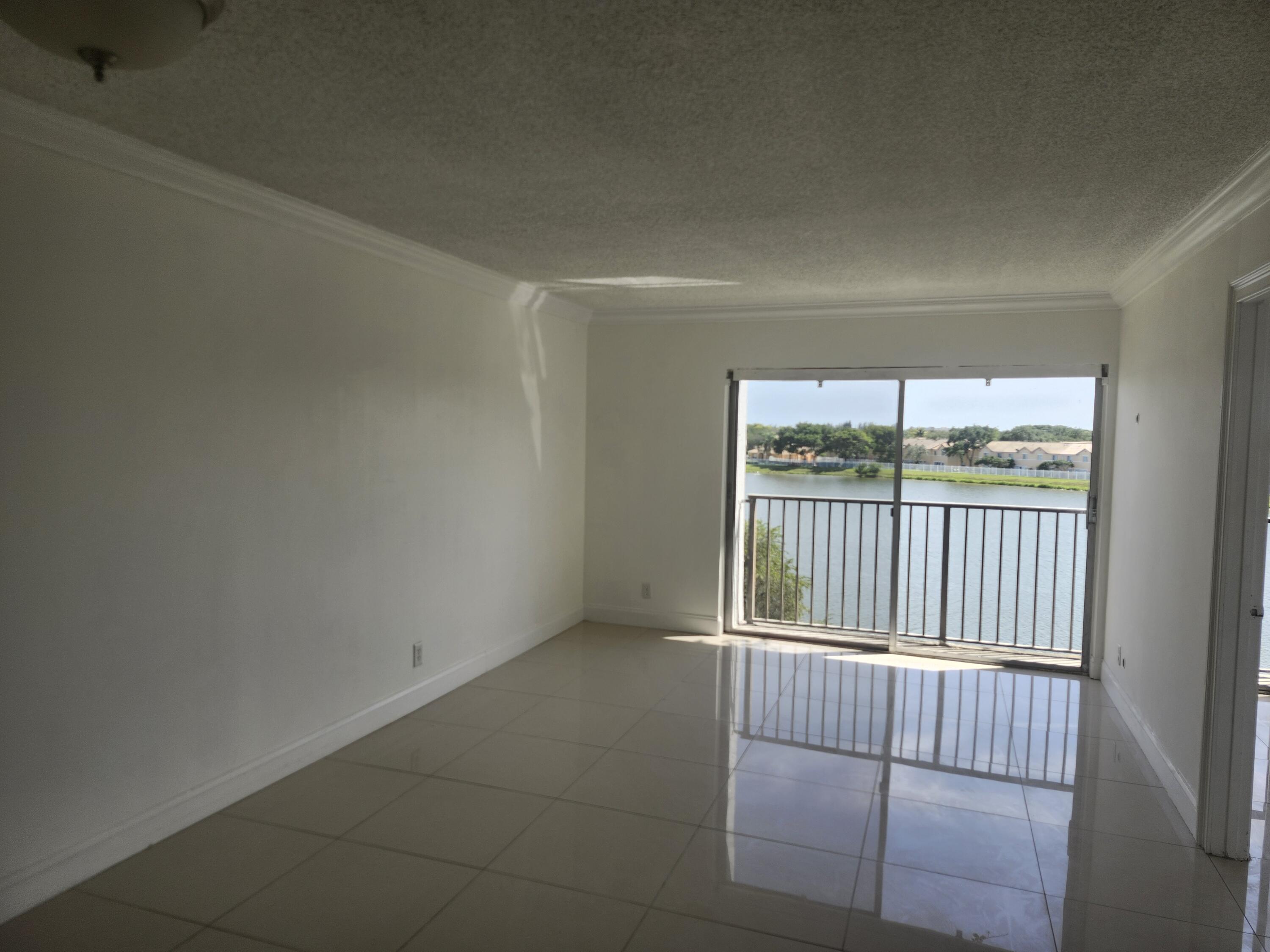 8600 North Sherman Circle, Unit 408 Miramar, FL 33025 - Photo 3 of 21 1000032431