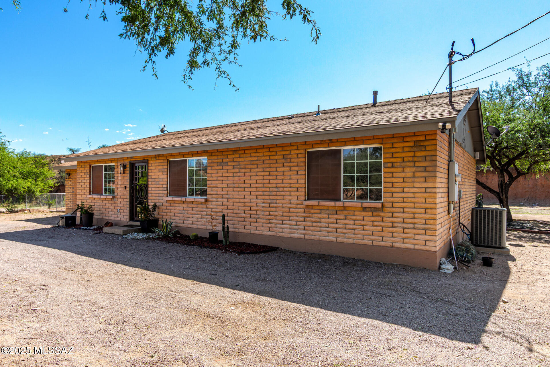 369 Paseo Enebro Rio Rico, AZ 85648 - Photo 3 of 50