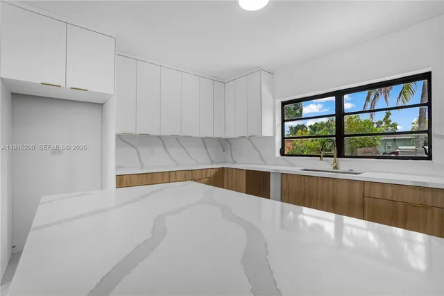 $638,999 | 3960 Northwest 171st Street, Miami Gardens, FL 33055