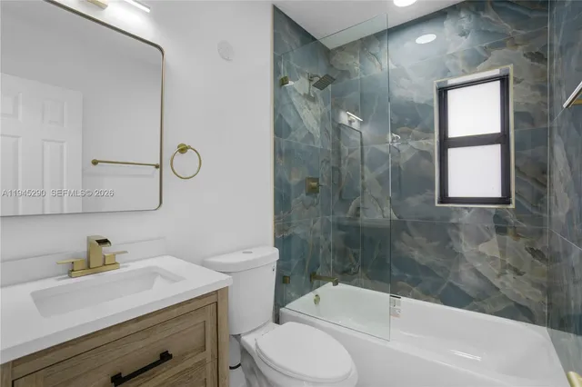 $638,999 | 3960 Northwest 171st Street, Miami Gardens, FL 33055