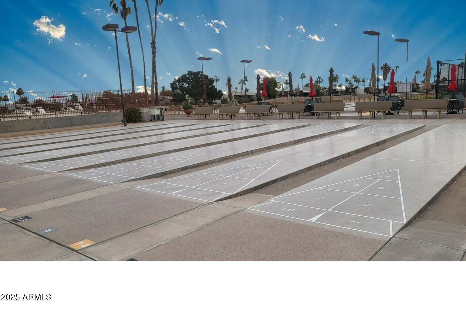 17200 West Bell Road, Unit 712 Surprise, AZ 85374 - Photo 8 of 19 a view of a living room and kitchen