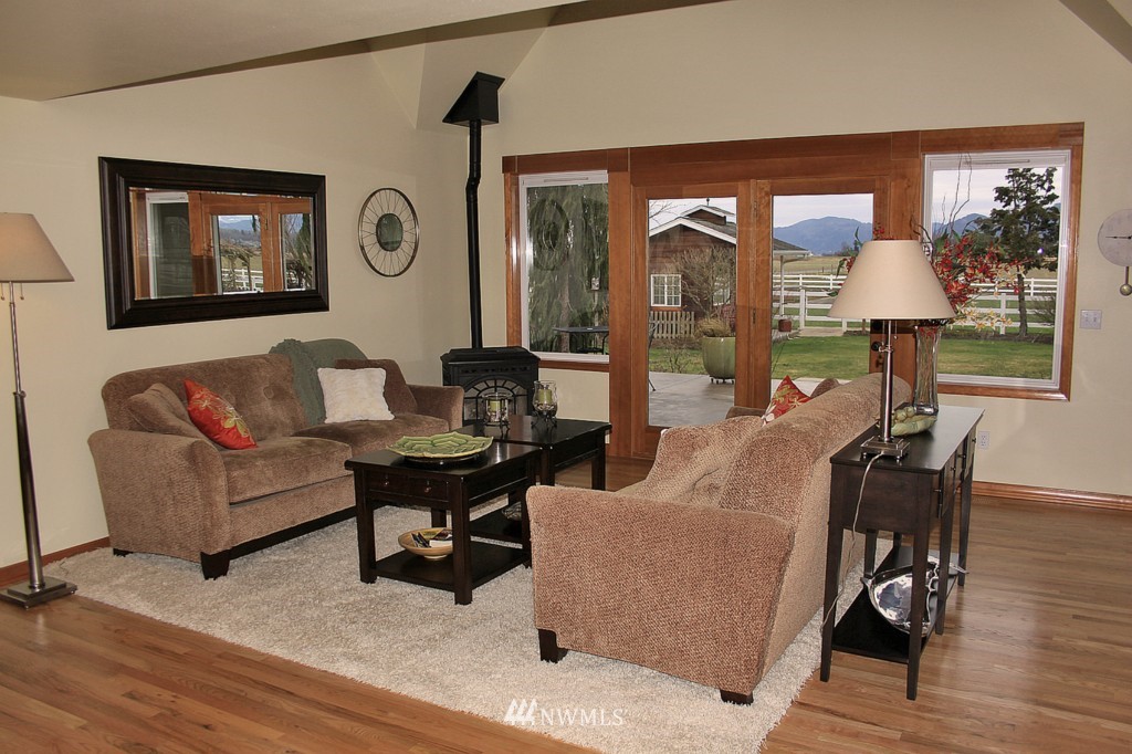 15539 Allen West Road Bow, WA 98232 - Photo 4 of 25 Gallery Image 4