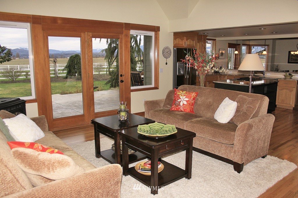 15539 Allen West Road Bow, WA 98232 - Photo 5 of 25 Gallery Image 5