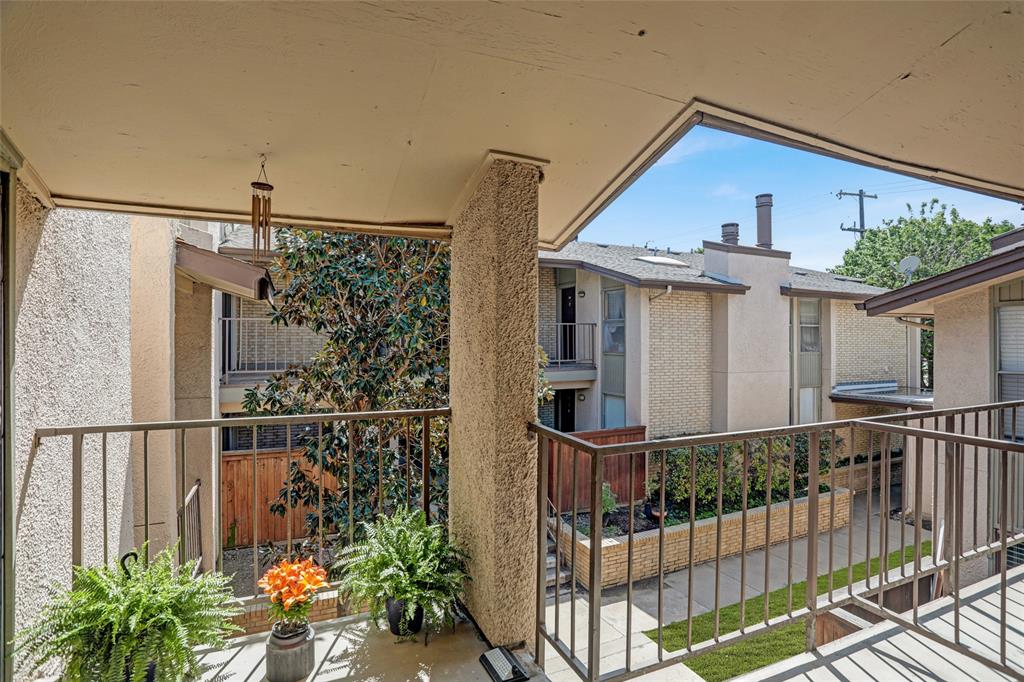 12834 Midway Road, Unit 2110 Dallas, TX 75244 - Photo 11 of 22 View of balcony