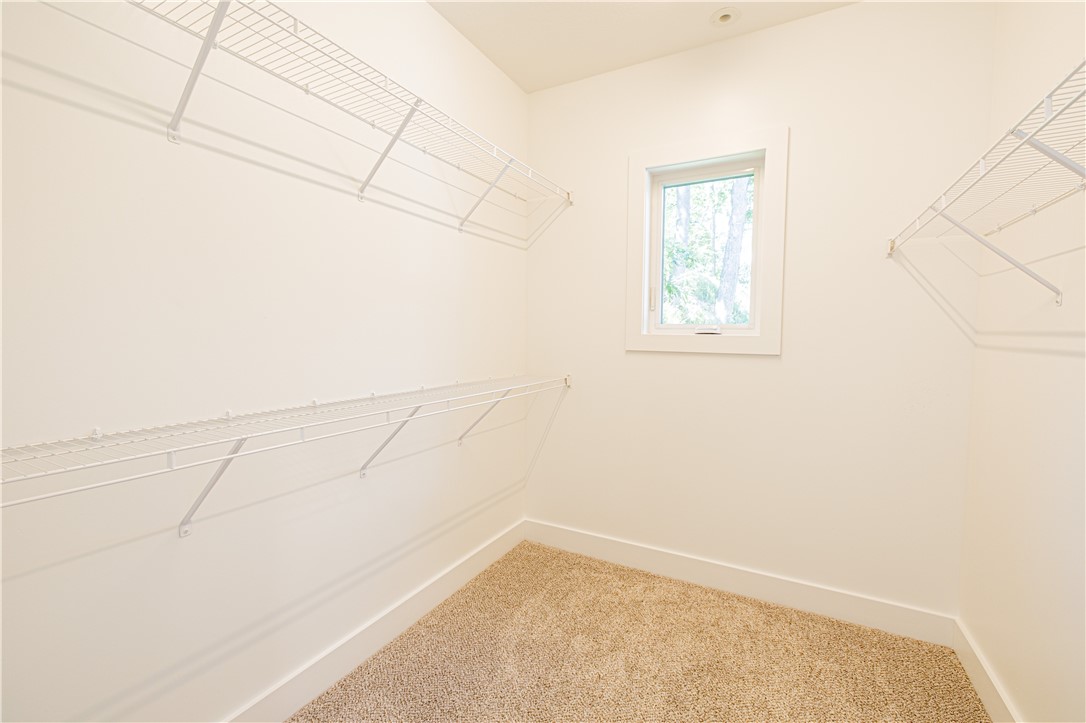 673 Seneca Road Irondequoit, NY 14622 - Photo 17 of 42