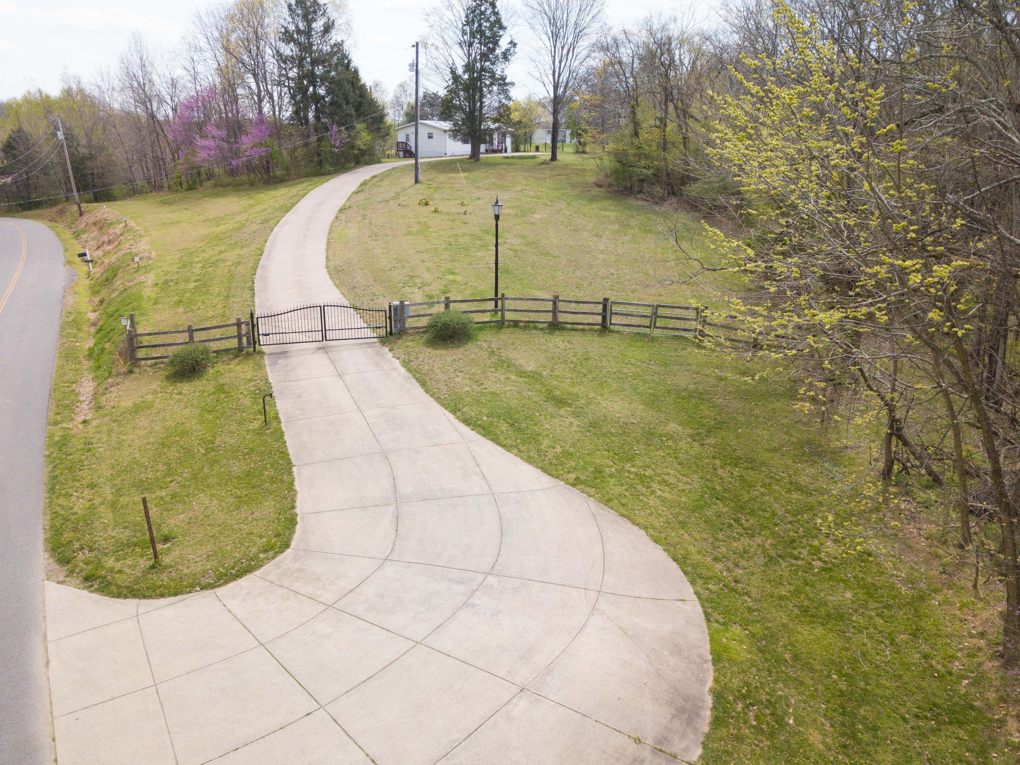 1520 Shell Road Hendersonville, TN 37075 - Photo 3 of 50 Gallery Image 3
