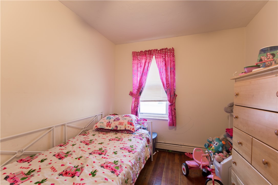 27 Union Street Lincoln, RI 02865 - Photo 15 of 46