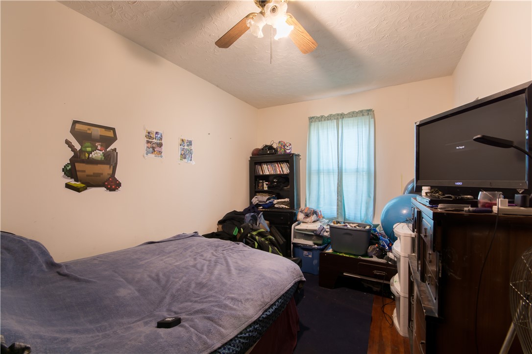 27 Union Street Lincoln, RI 02865 - Photo 16 of 46