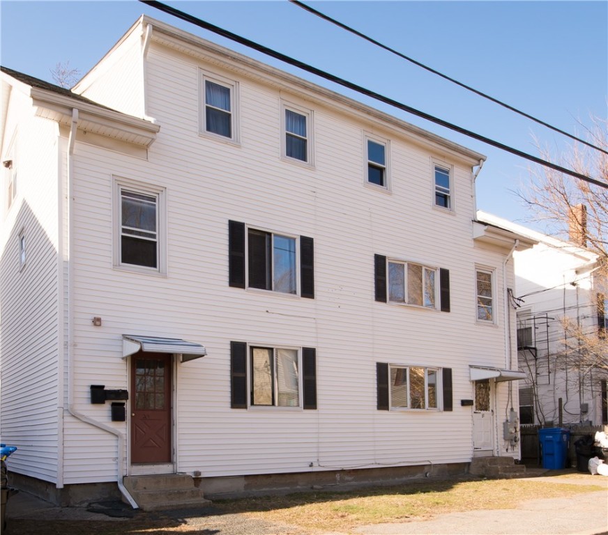27 Union Street Lincoln, RI 02865 - Photo 2 of 46