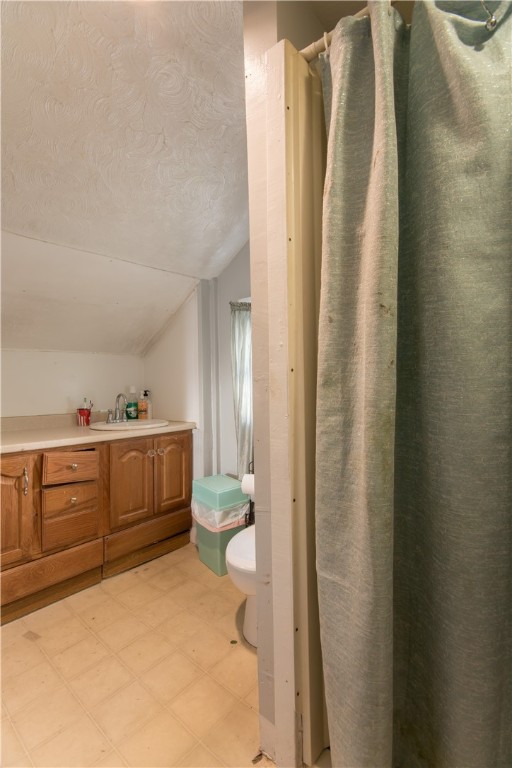 27 Union Street Lincoln, RI 02865 - Photo 23 of 46