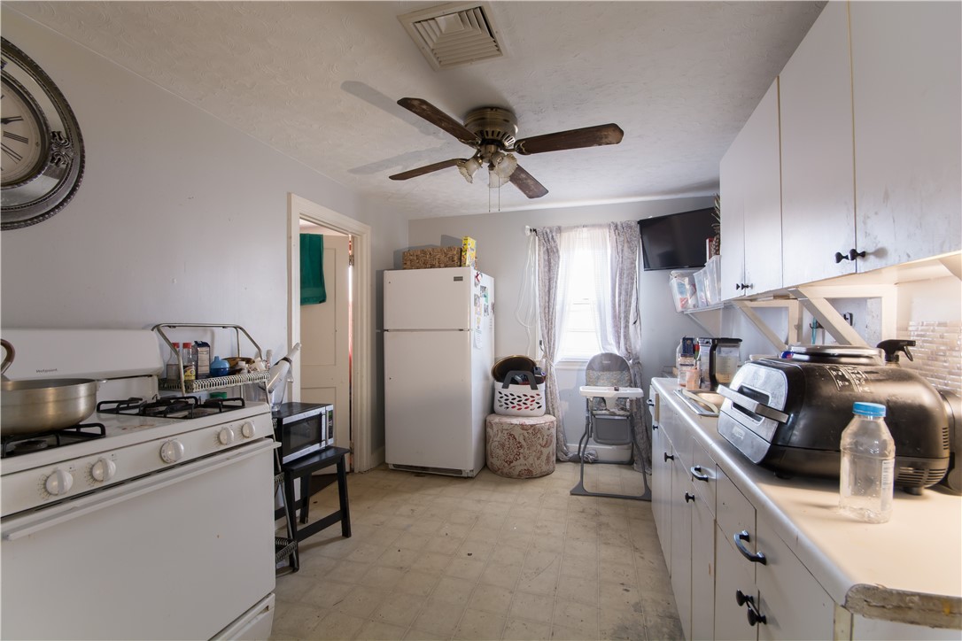 27 Union Street Lincoln, RI 02865 - Photo 25 of 46