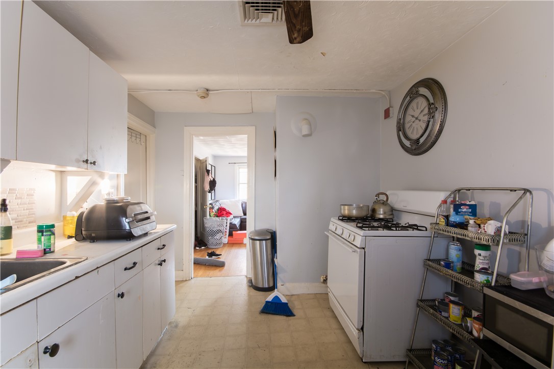 27 Union Street Lincoln, RI 02865 - Photo 27 of 46