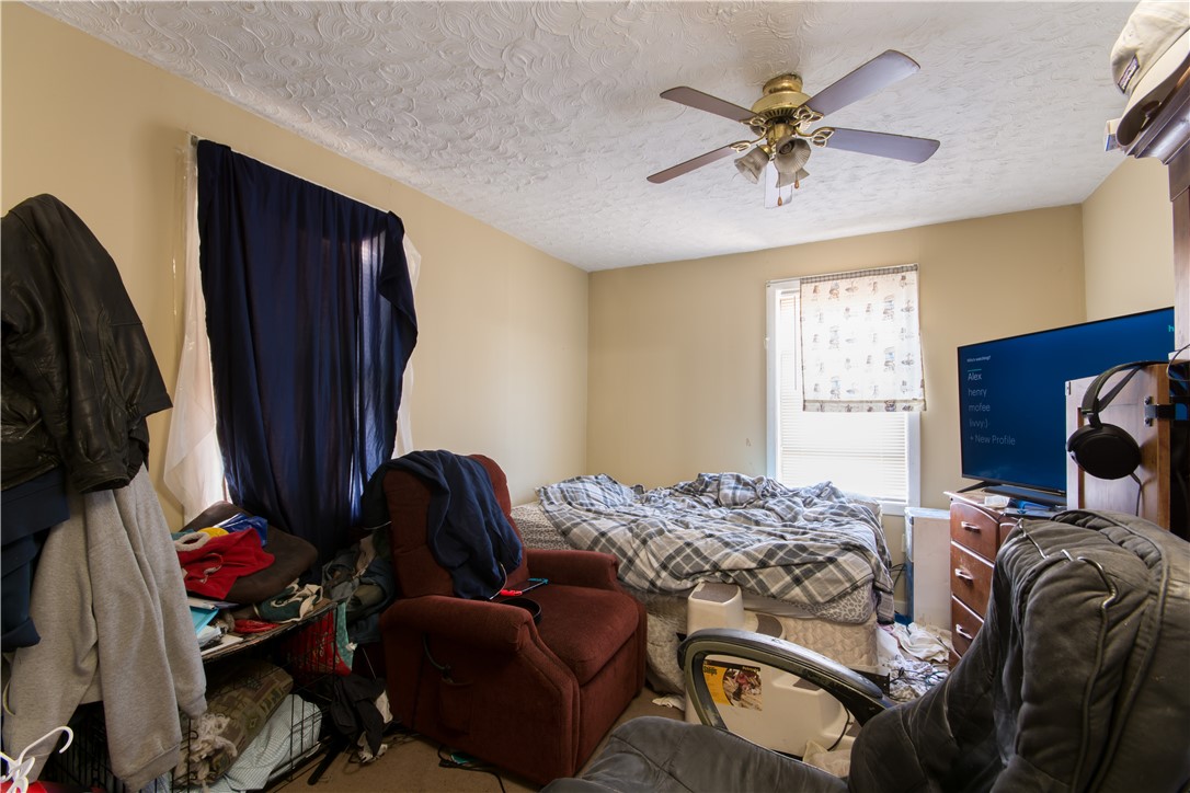 27 Union Street Lincoln, RI 02865 - Photo 37 of 46