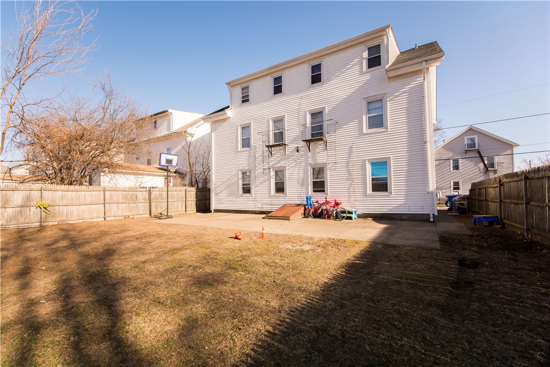 27 Union Street Lincoln, RI 02865 - Photo 41 of 46