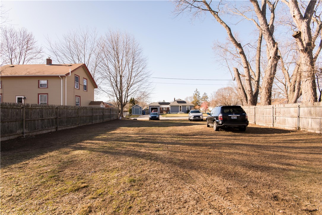 27 Union Street Lincoln, RI 02865 - Photo 43 of 46