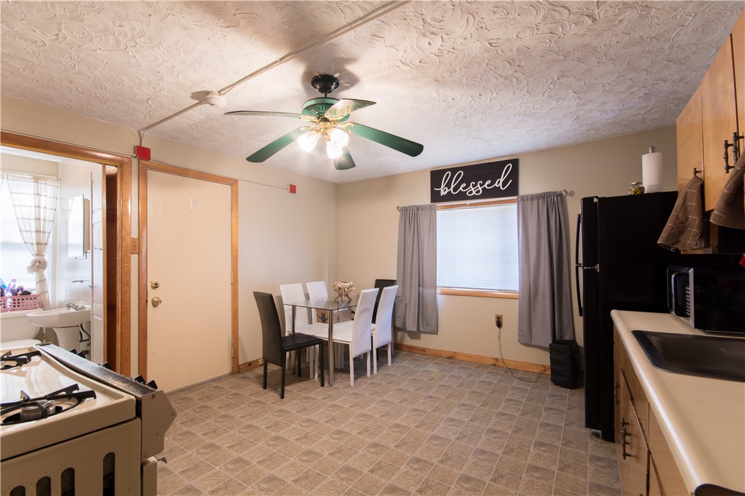 27 Union Street Lincoln, RI 02865 - Photo 7 of 46