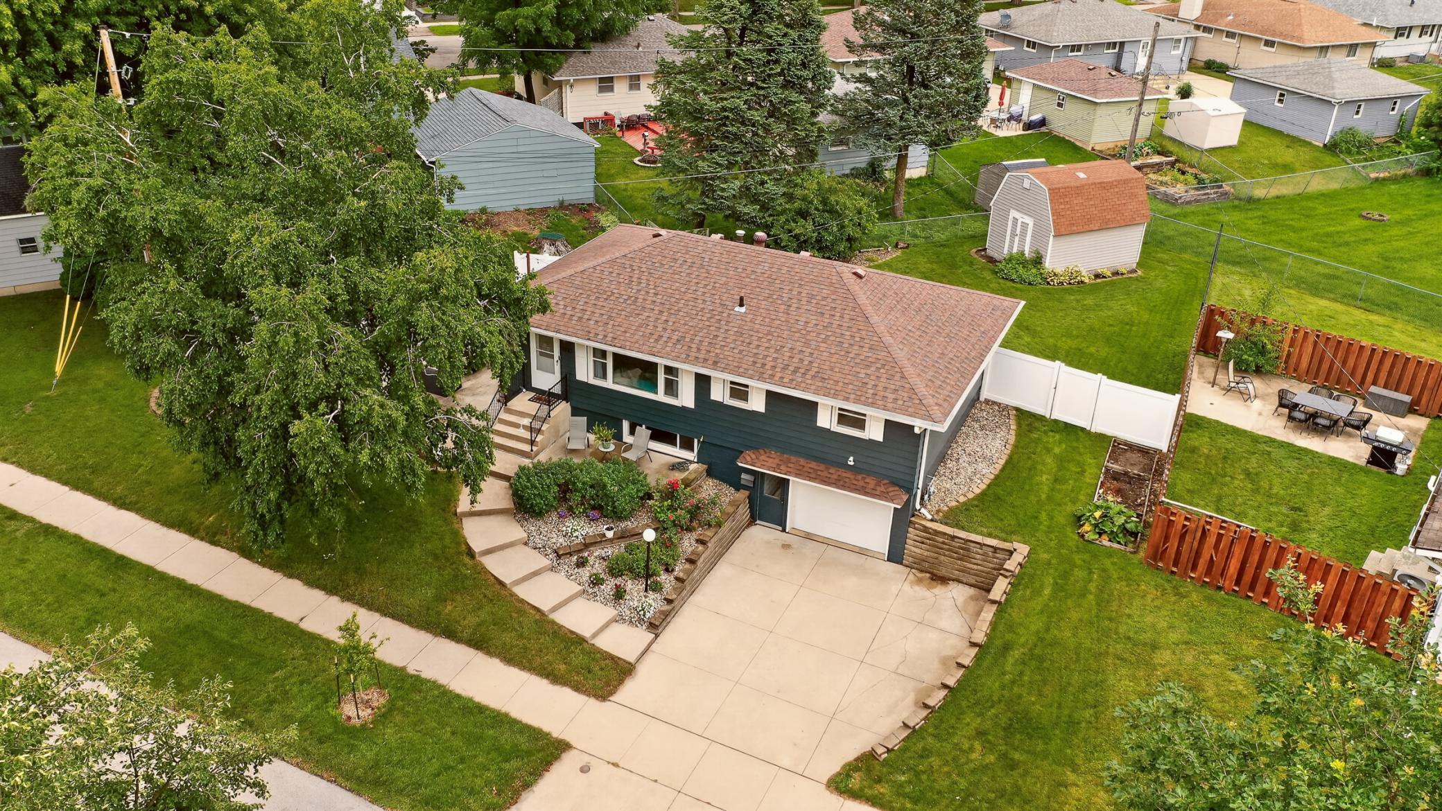 1810 25th Avenue Northwest Rochester, MN 55901 - Photo 31 of 38