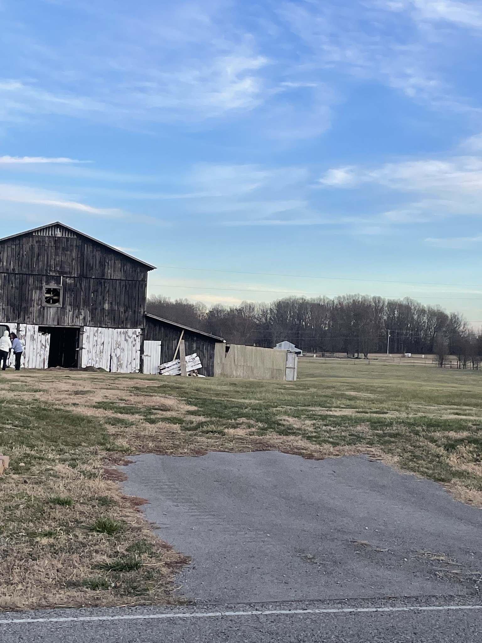 805 Jackson Road Portland, TN 37148 - Photo 3 of 11 a view of a lake and a mountain