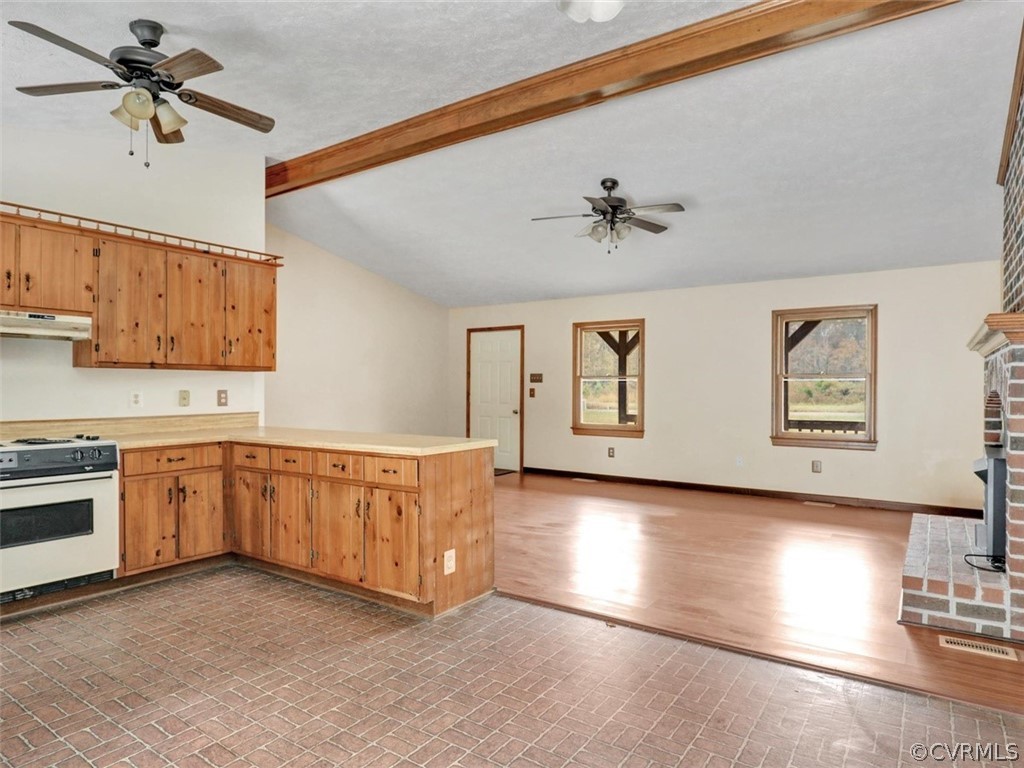 1570 Graves Road Sandston, VA 23150 - Photo 9 of 26 Great Gathering Areas