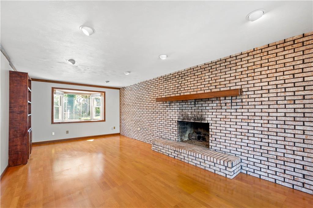 4513 Battle Ridge Road Oakdale, PA 15071 - Photo 13 of 25 Gallery Image 13