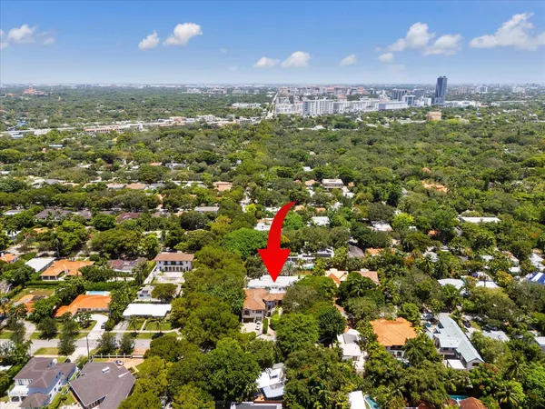 $20,500 | 3917 South Le Jeune Road, Miami, FL 33133