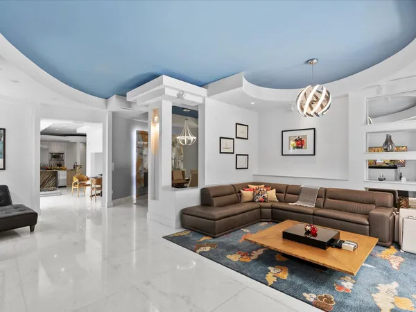 $20,500 | 3917 South Le Jeune Road, Miami, FL 33133