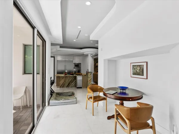 $20,500 | 3917 South Le Jeune Road, Miami, FL 33133