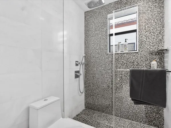 $20,500 | 3917 South Le Jeune Road, Miami, FL 33133