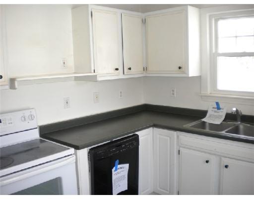 298 Ray Street Portland, ME 04103 - Photo 4 of 11 Kitchen.