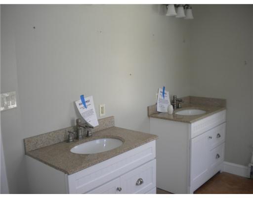298 Ray Street Portland, ME 04103 - Photo 6 of 11 Bathroom.
