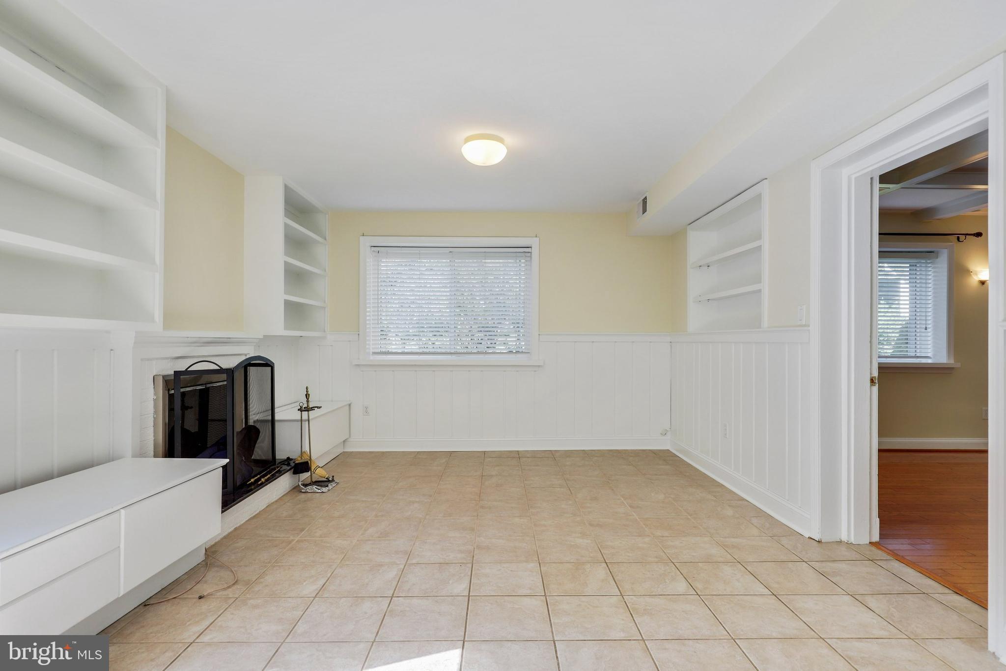 10721 Vale Road Oakton, VA 22124 - Photo 15 of 39 Gallery Image 15