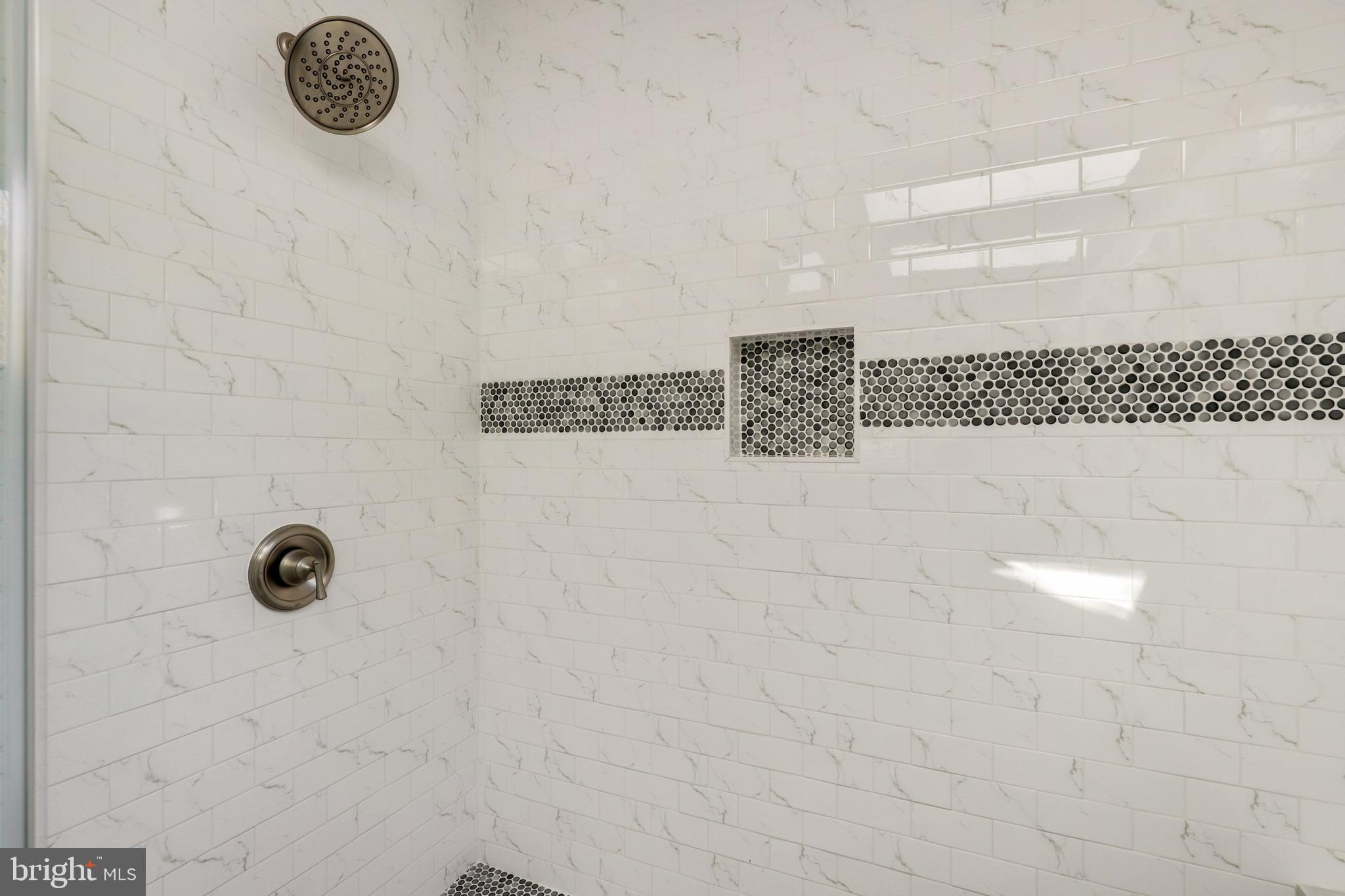 10721 Vale Road Oakton, VA 22124 - Photo 25 of 39 Gallery Image 25