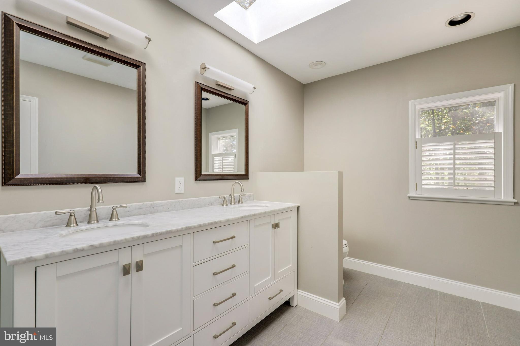 10721 Vale Road Oakton, VA 22124 - Photo 26 of 39 Gallery Image 26