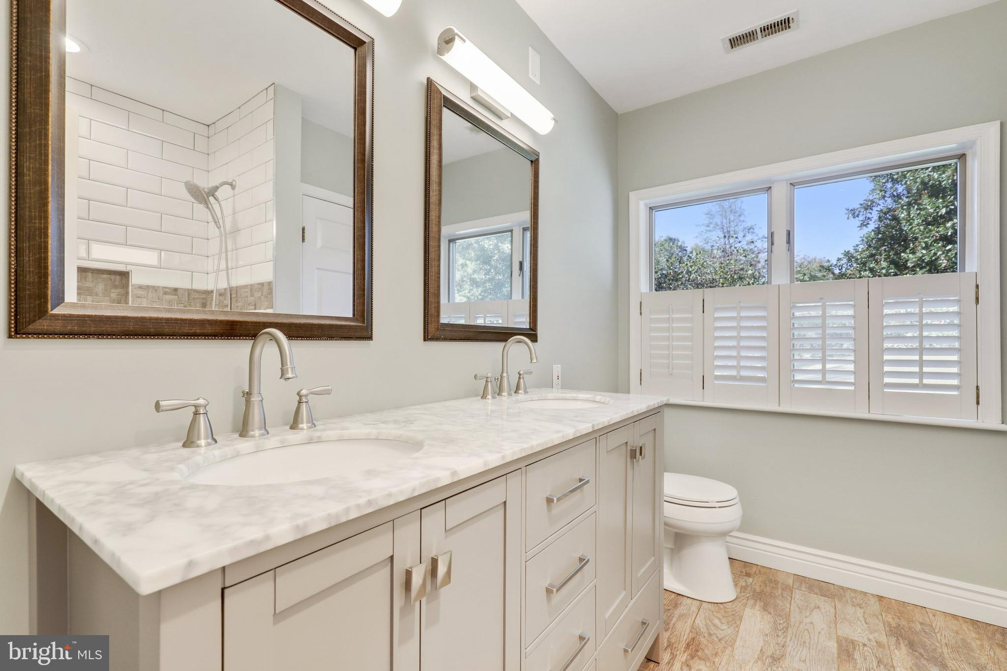10721 Vale Road Oakton, VA 22124 - Photo 31 of 39 Gallery Image 31