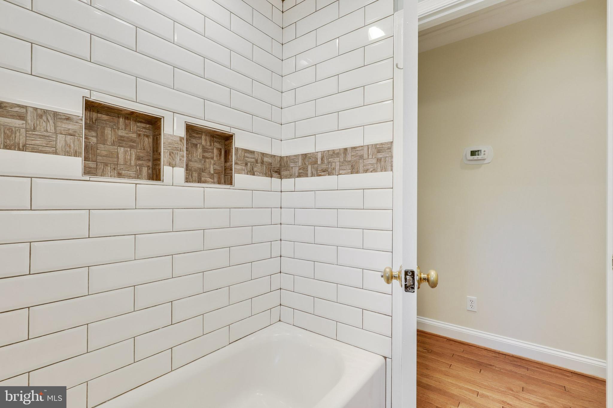 10721 Vale Road Oakton, VA 22124 - Photo 32 of 39 Gallery Image 32