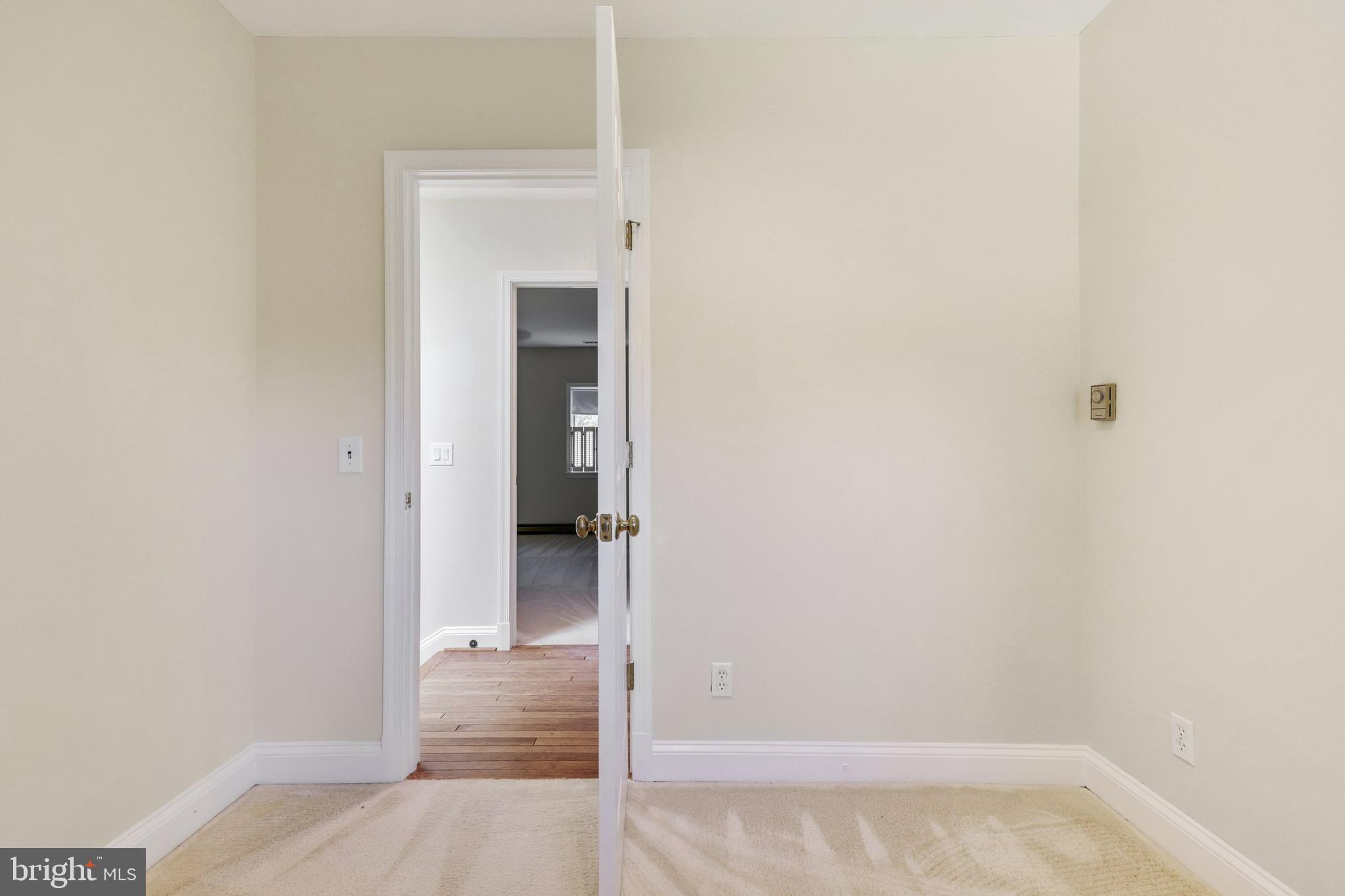 10721 Vale Road Oakton, VA 22124 - Photo 34 of 39 Gallery Image 34