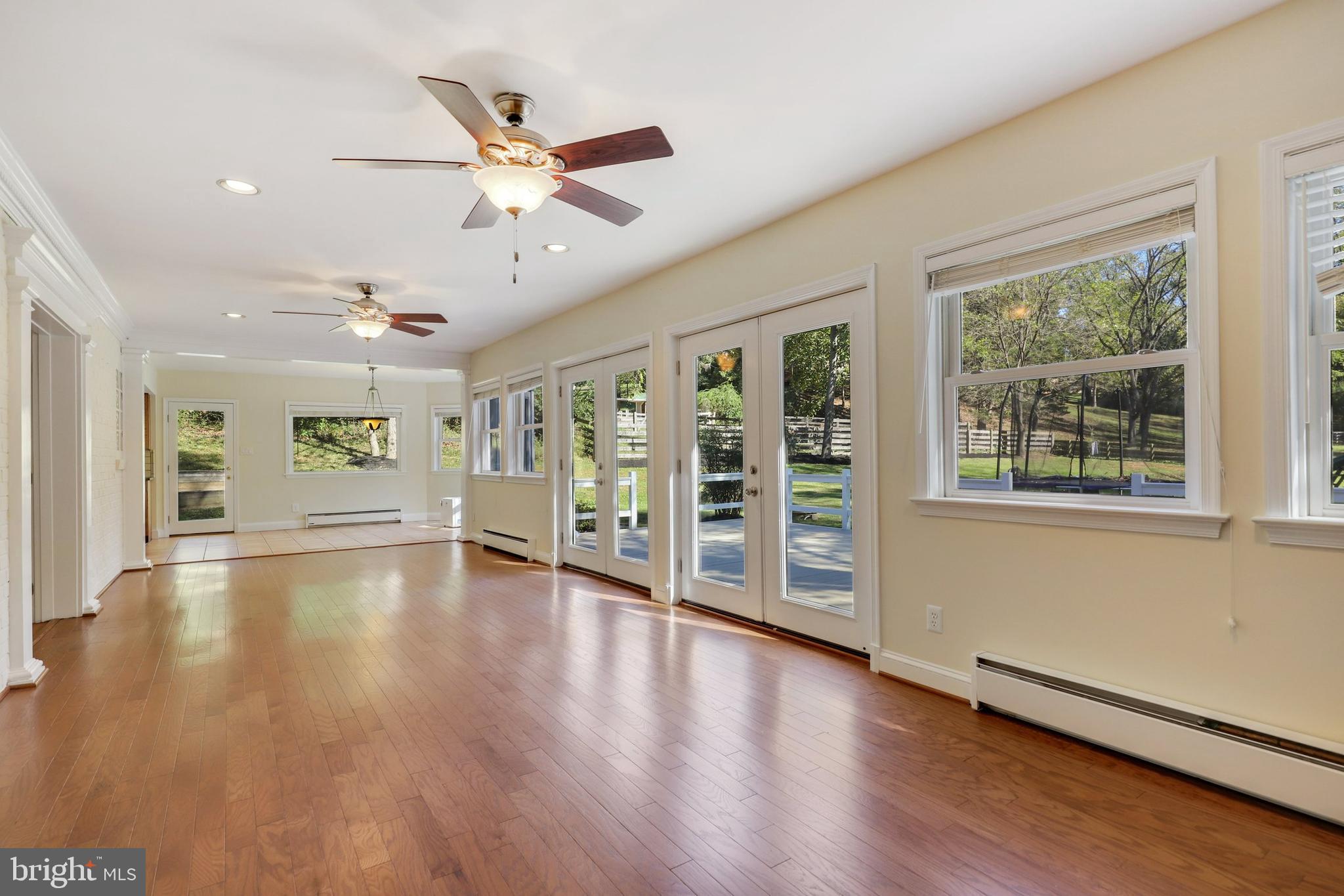 10721 Vale Road Oakton, VA 22124 - Photo 8 of 39 Gallery Image 8
