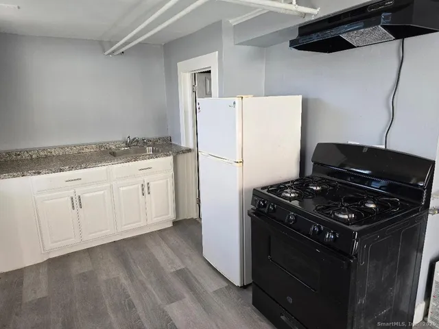 $1,000 | 22 East Dover Street, Unit B, Waterbury, CT 06706