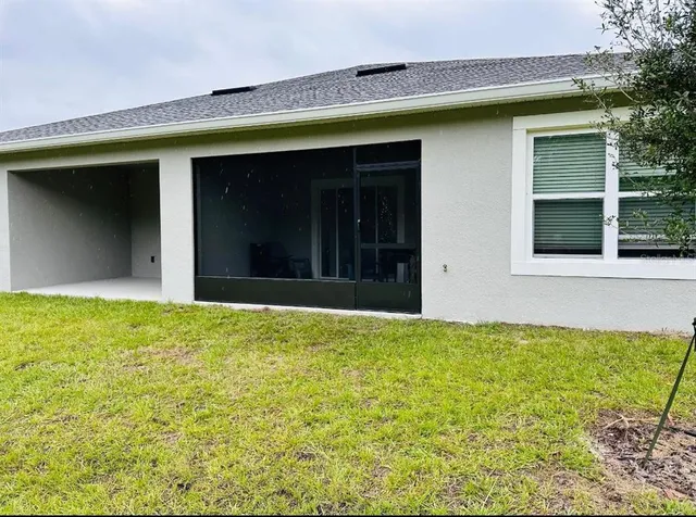 a view of an entrance of the house