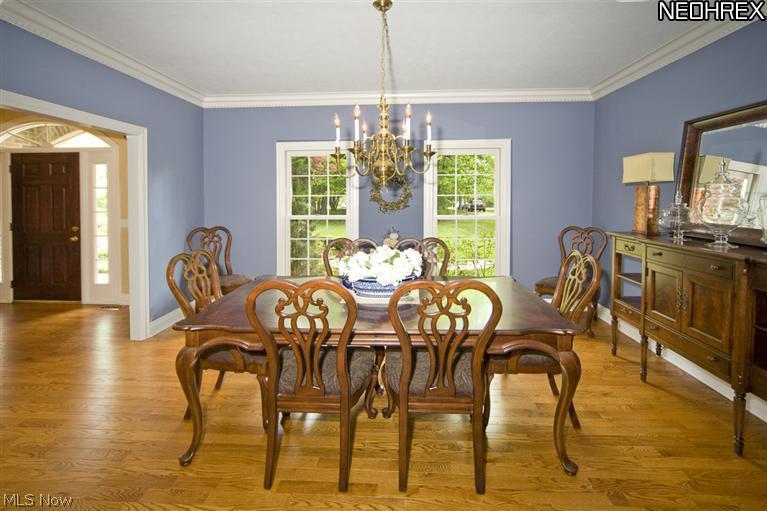 29148 Chardon Road Wickliffe, OH 44092 - Photo 4 of 13 Formal dining room