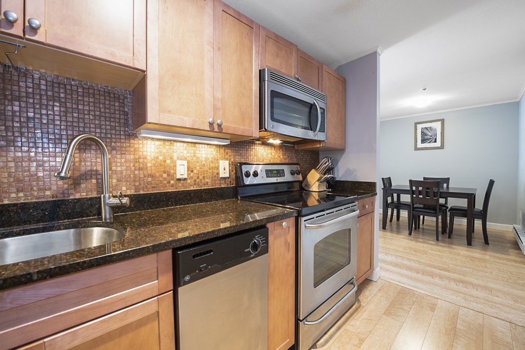 91 Leonard Road, Unit 91 Boxborough, MA 01719 - Photo 9 of 22 Gallery Image 9