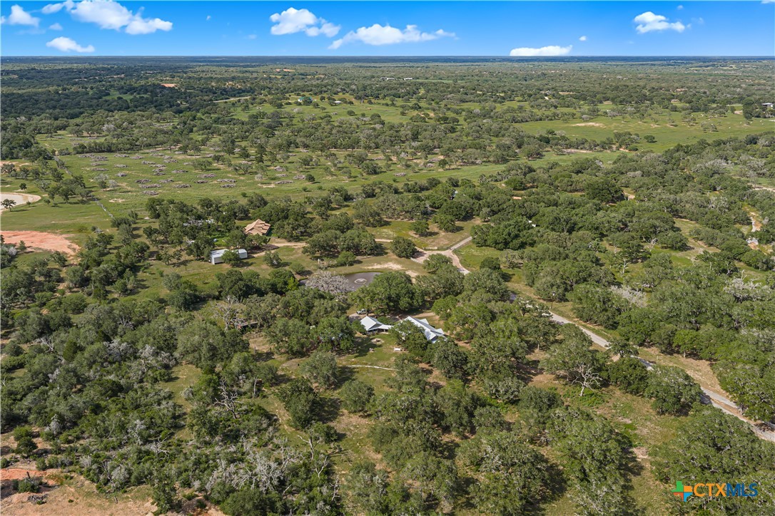 3182 Live Oak Road Cuero, TX 77954 - Photo 8 of 35