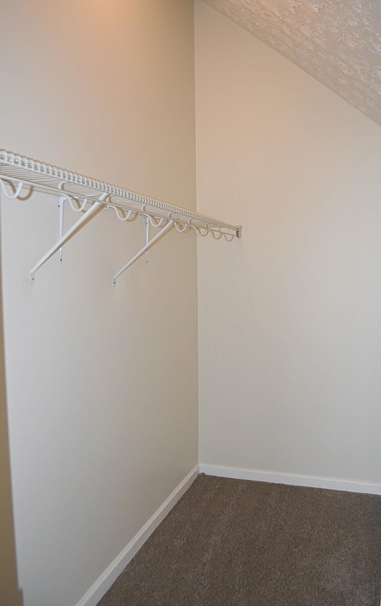 529 Tropical Way Freeport, FL 32439 - Photo 23 of 26 529 Tropical Way00026_MasterCloset