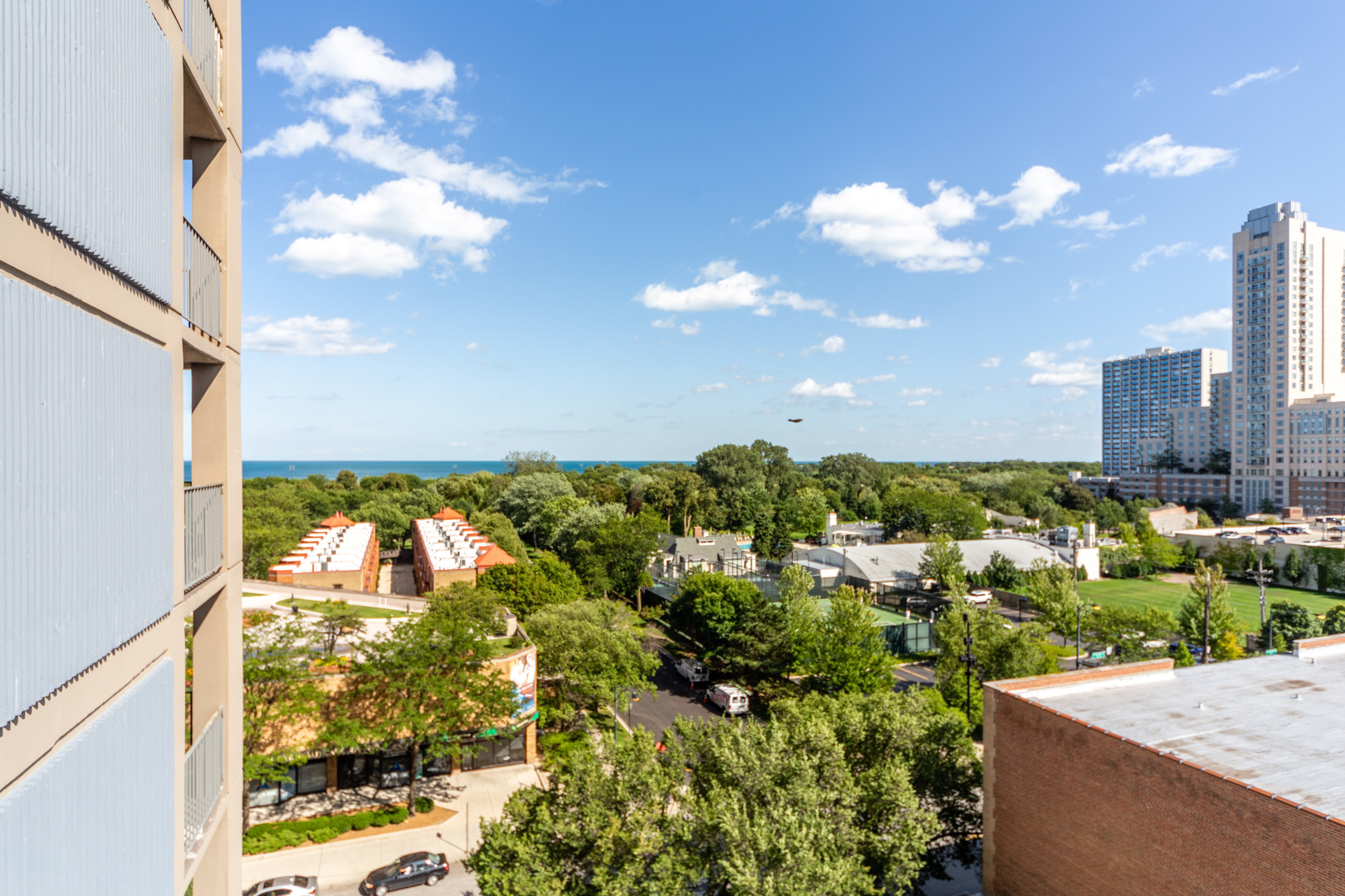 5320 North Sheridan Road, Unit 802 Chicago, IL 60640 - Photo 21 of 26 a view of a city