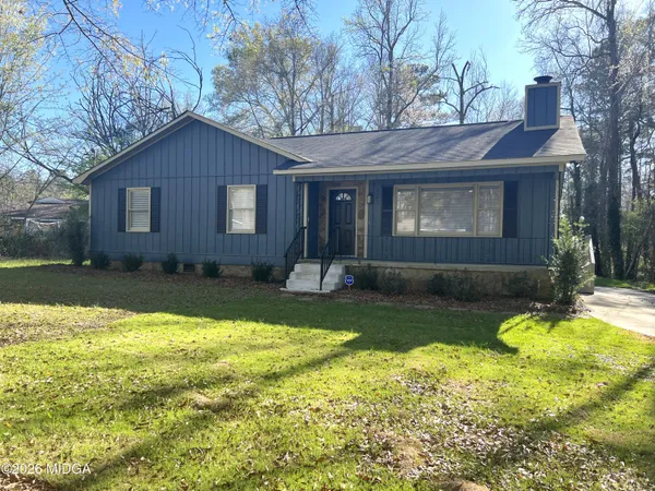 $1,750 | 221 Jefferson Circle, Macon, GA 31220