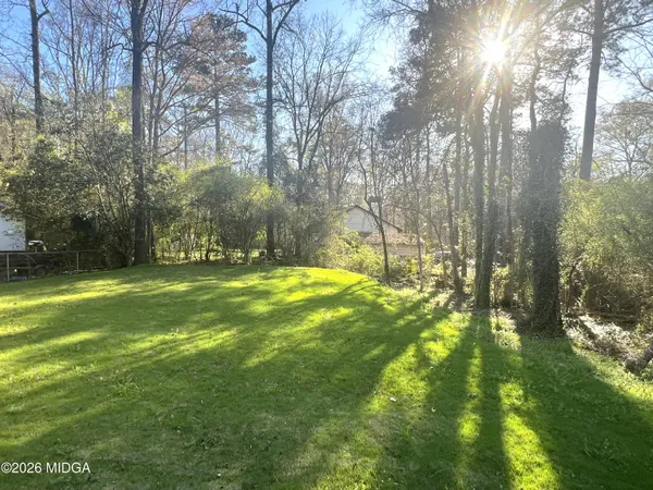 $1,750 | 221 Jefferson Circle, Macon, GA 31220